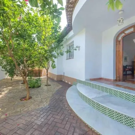 Holiday home Inviting 6-bed House In *