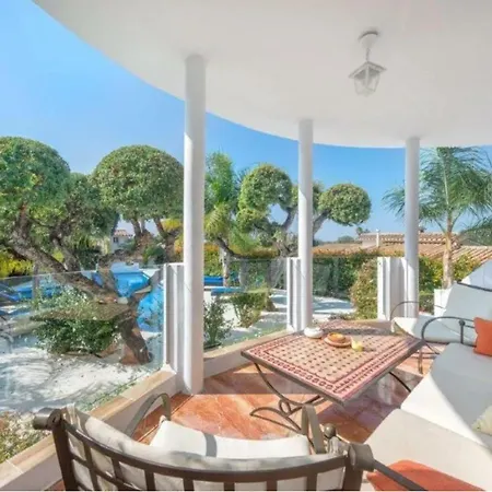 Holiday home Inviting 6-bed House In Marbella
