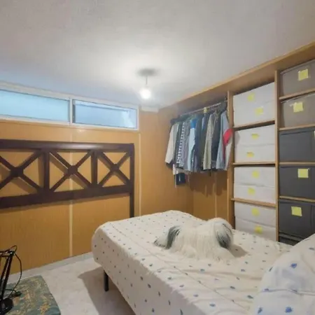 Holiday home Inviting 6-bed House In