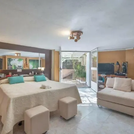 Inviting 6-bed House In *